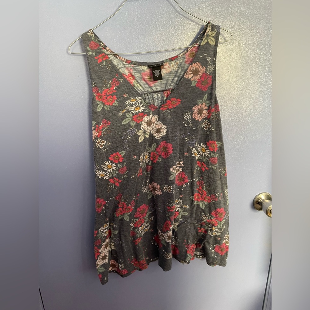Torrid Size 1 floral tank top